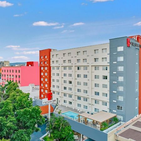 Fiesta Inn Guadalajara Expo Экстерьер фото