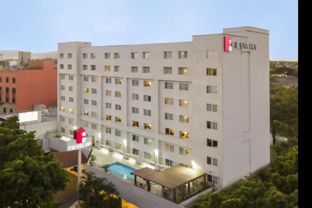 Fiesta Inn Guadalajara Expo Экстерьер фото